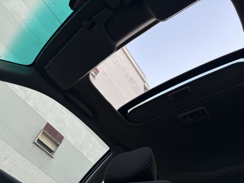 Honda  civic.