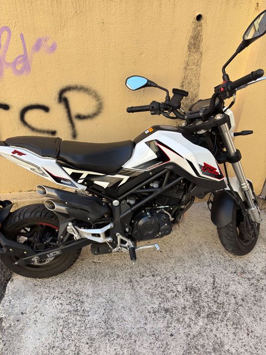 Moto 125 - benelli TNT 125
