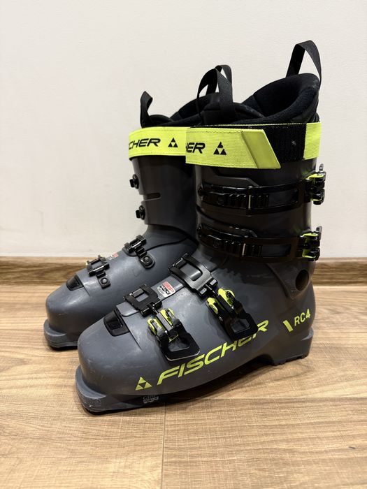 Buty Narciarskie  FISCHER RC4 100 HV roz. 27.0-27.5