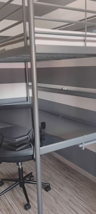 Łóżko piętrowe używane