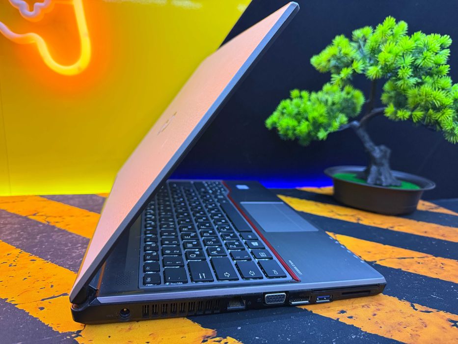 Fujitsu E736/13.3, Core i5, 8gb ram, ssd 256, Full HD IPS