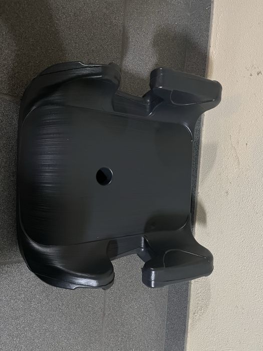 Banquinho elevatorio para automovel.