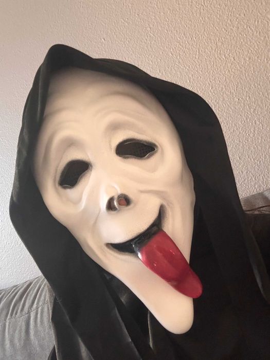 Mascara Scary Movie nova