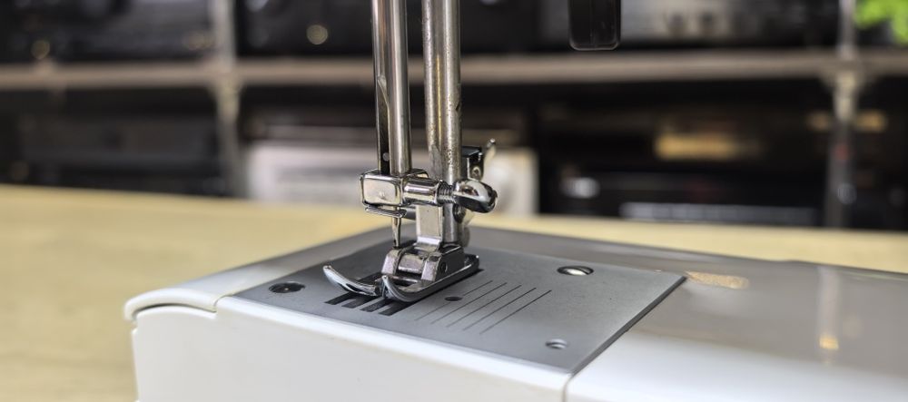 Швейна машинка AEG 11210