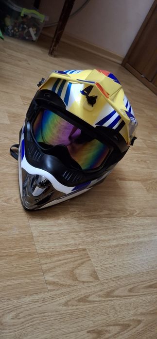 Продаю шолом ендуро/квадро б/у в гарному стані