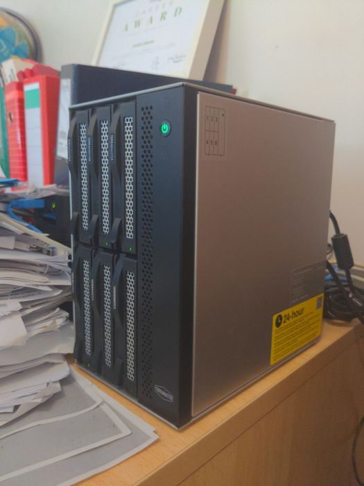 NAS TerraMaster T6-423 (6 Baias / 2.5GbE) – Com Upgrade de RAM (Ideal para Docker/Plex/NVR)