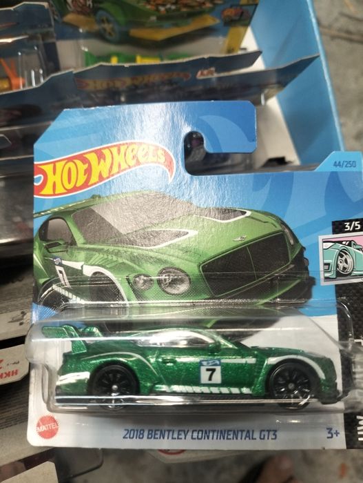 Hot Wheels 2018 Bentley Continental GT3 autko resorek