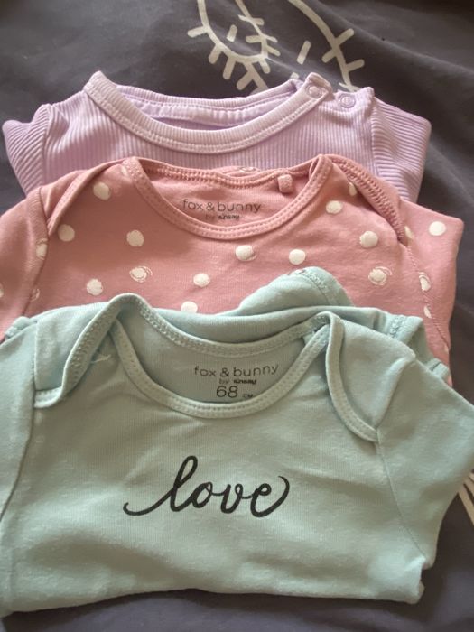 Бодіки та чоловічки для дівчинки