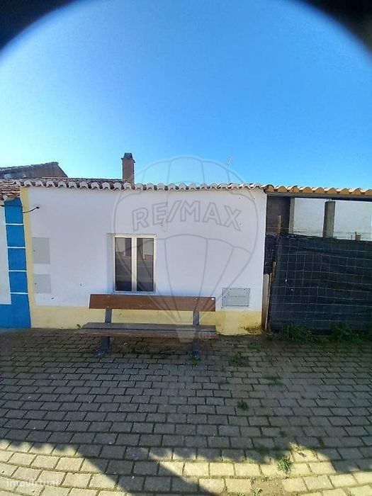 Moradia T0 para venda