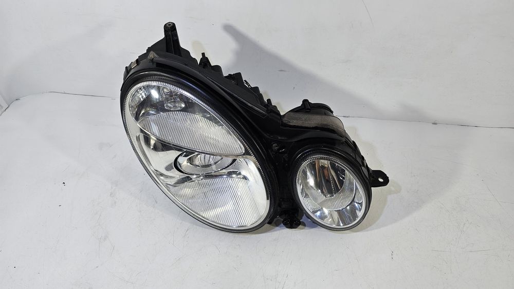Mercedes w211 lampa przód przednia bi-xenon skrętny prawa eu
