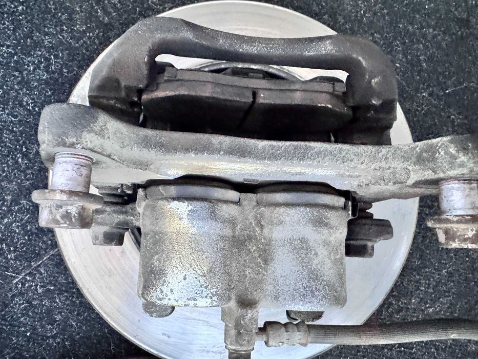 Mazda cx5 cx9 Turbo 2.5 Супорт Двохпоршневий  Суппорт гальм Тормозний