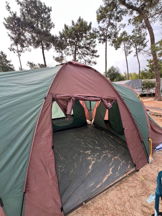 Tenda de Campismo (3 quartos 6 pessoas)