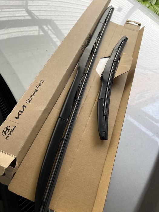 Щетка стеклоочистителя Оригинал 983503S300 98360A5000 HYUNDAI/Kia