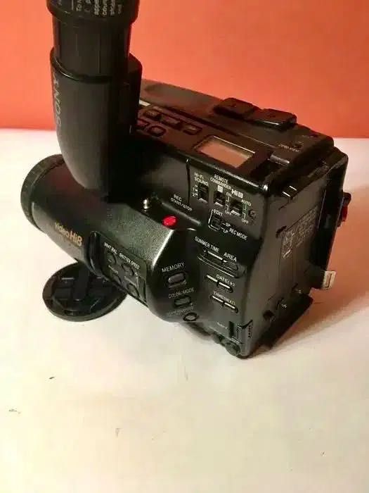 SONY video camera S8-AF precision CCD-TR 705E e acessórios - 1983