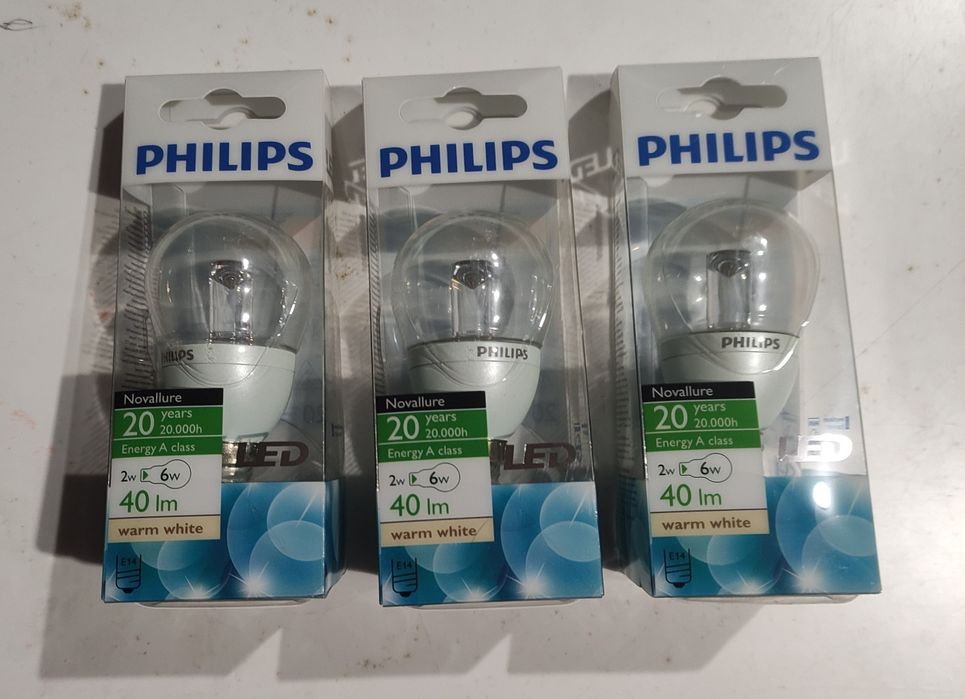 LED лампа Philips  E14