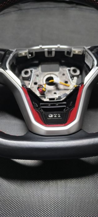 Volante VW Golf 8 GTI c/ patilhas