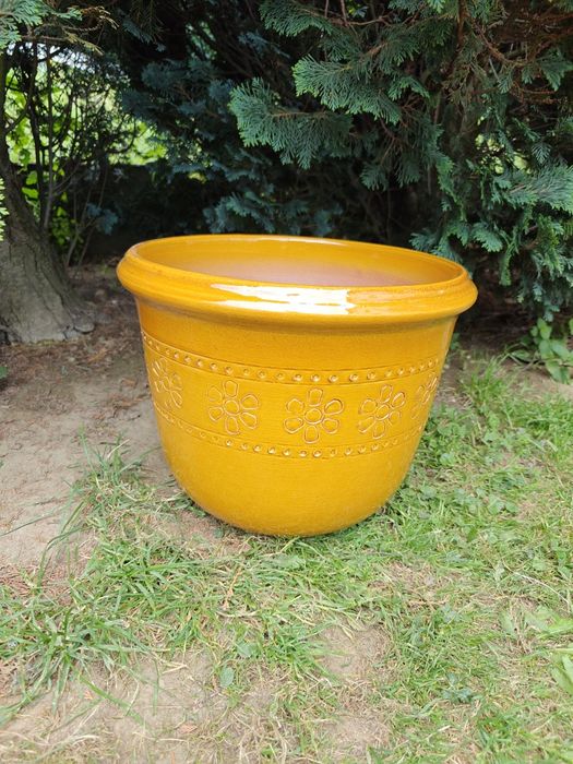 Donice ogrodowe, ceramiczne.