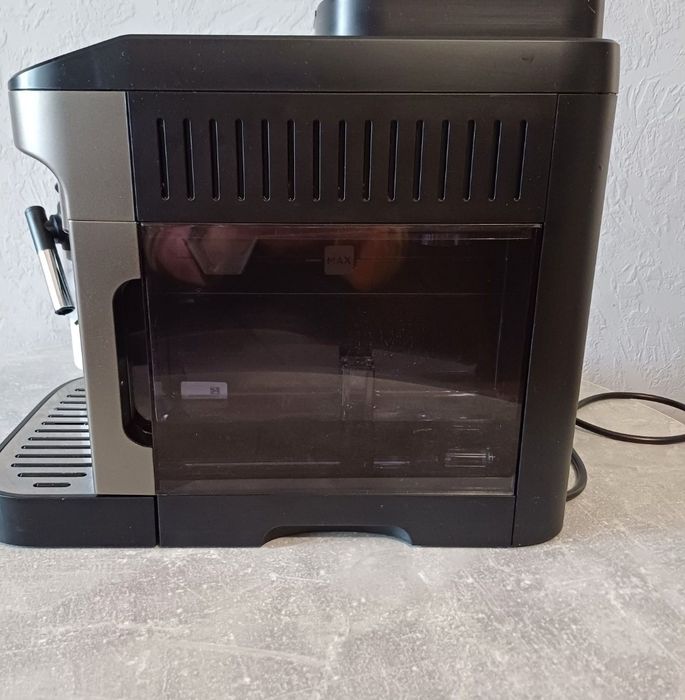 Кавомашина Delonghi Magnifica Evo