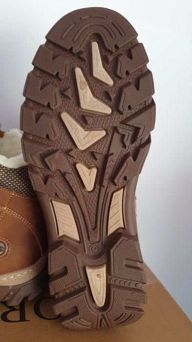 Buty męskie zimowe kolor brąz rozmiar 44