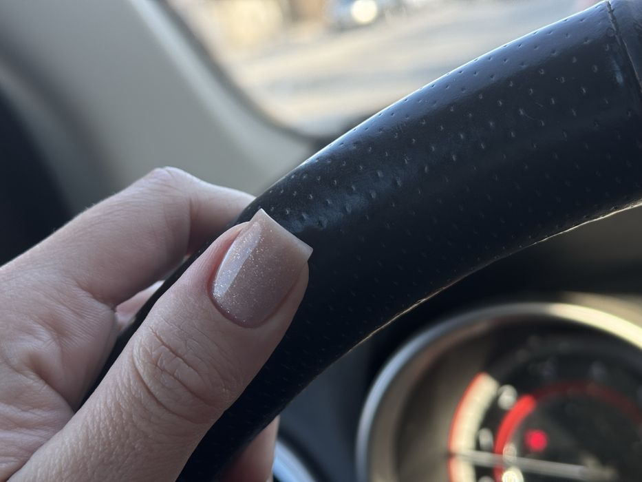 Манікюр • Педикюр • Нарощування • Дизайн за вашим бажанням