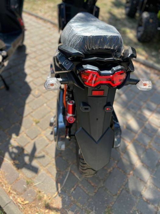 Corso Hurricane 2500 w Літій залізо фосфат 72v40ah