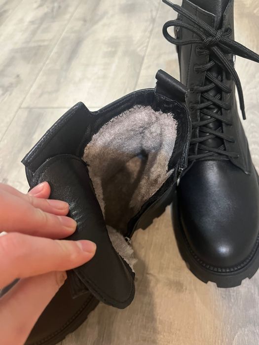 Взуття зимове. Шкіряні черевики.