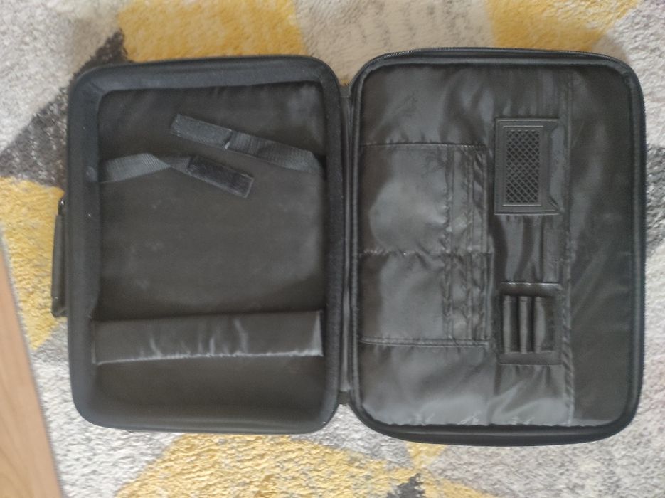 Torba na laptop.