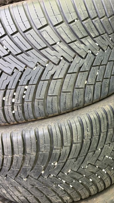 255/40/20-235/45/20 Pirelli Scorpion ALL Season