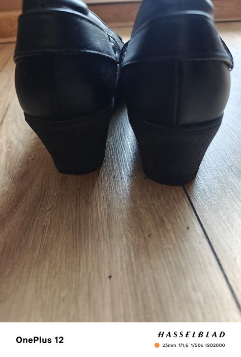 Półbuty koturn skóra 38