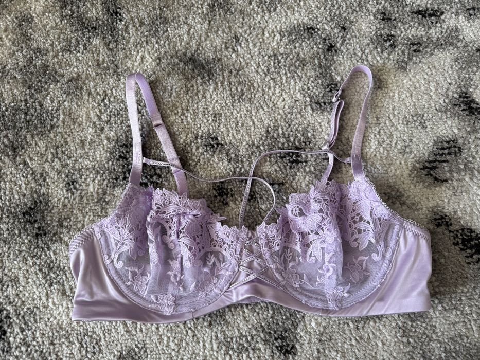 Бузковий бюстгальтер Censored з портупеями