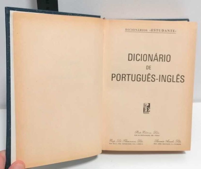 Dicionários do Estudante - Português-Inglês