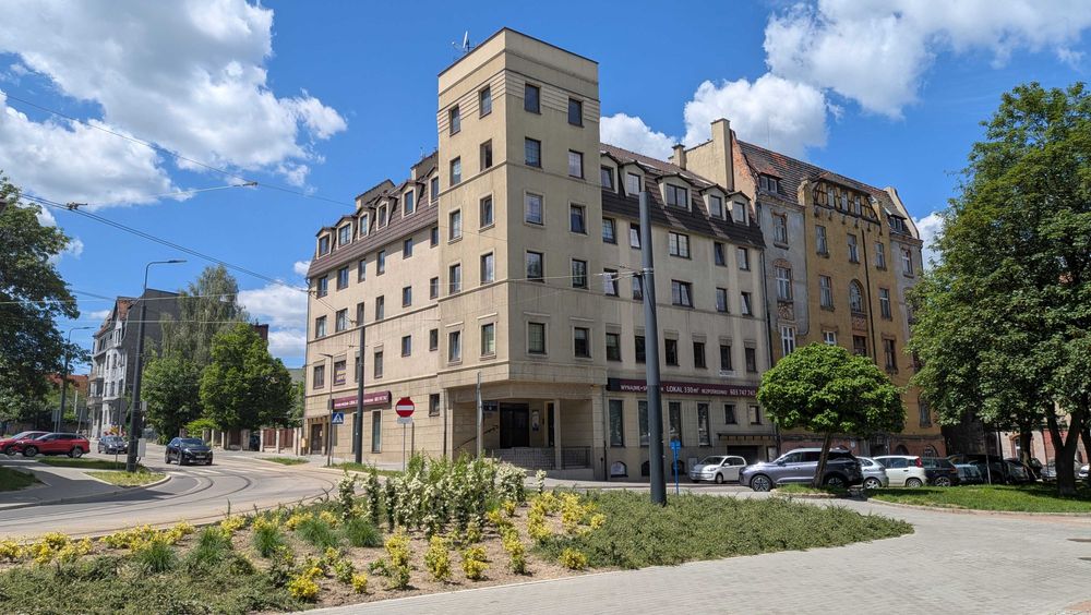 Mysłowice, ścisłe centrum - lokal użytkowy 104 m2