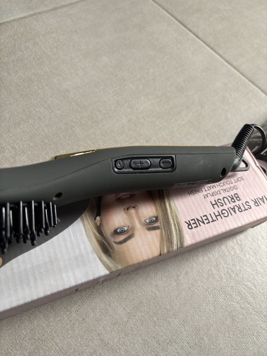 Szczotka prostująca włosy ELLE (NOWA)