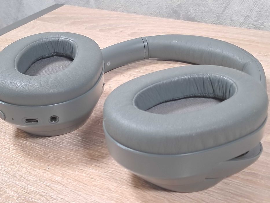Безпровідні навушники SONY ULT Wear Forest Grey