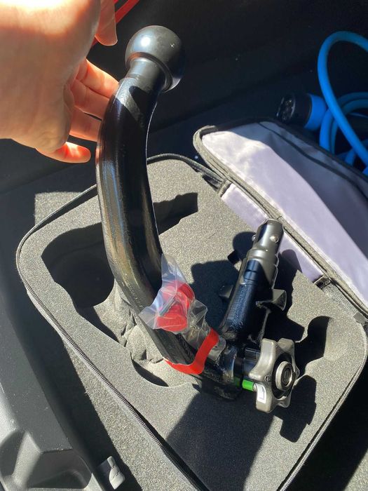 Engate de Reboque TESLA Model 3 Novo Nunca Usado