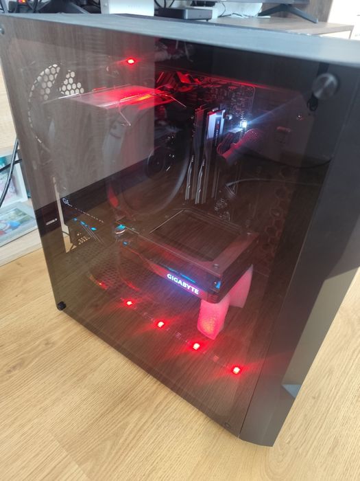 Komputer gamingowy mocny RTX 4070 12gb 32gb DDR5 i5 13600k 1tb SSD
