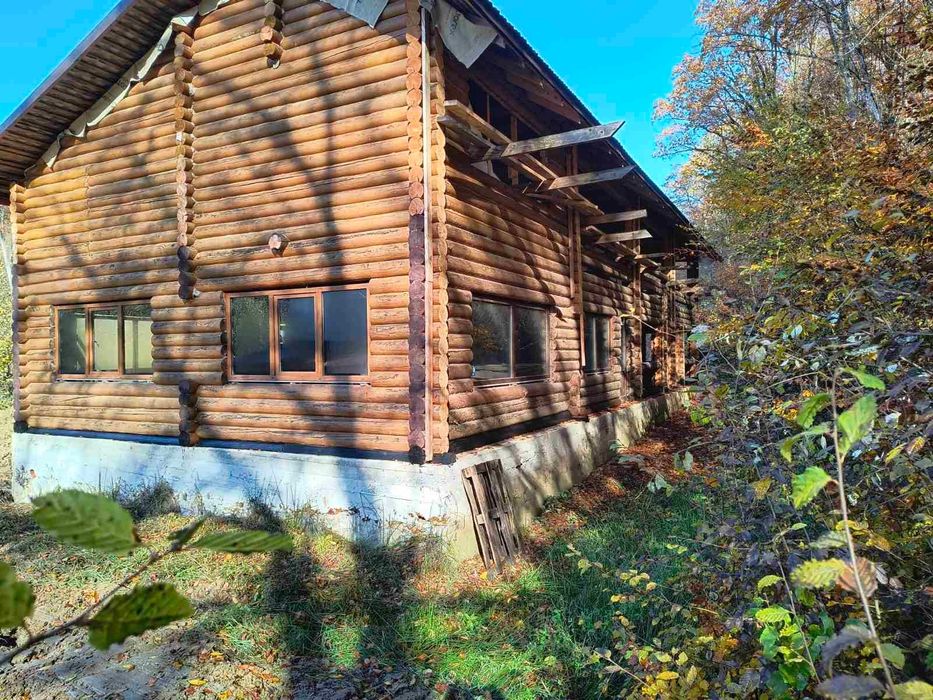 Готель-будинок Закарпатська обл. с. Поляна.