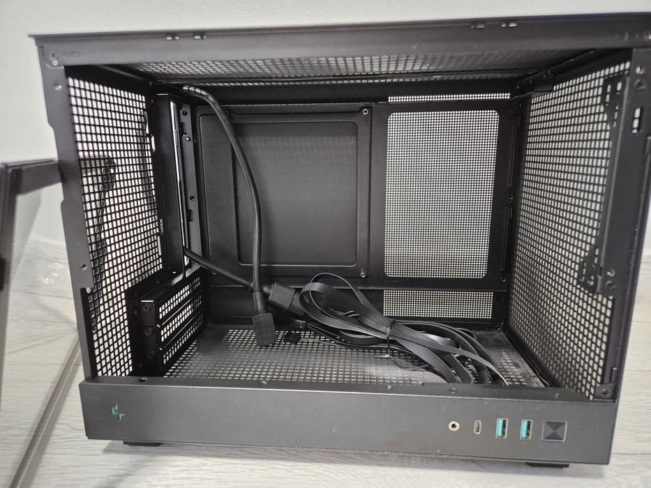 mini-ITX корпус DeepCool CH160 Mesh з ручкою