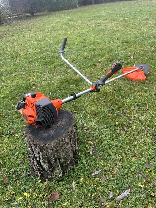 Kosa spalinowa HUSQVARNA 128r o mocy 1.2 KM
