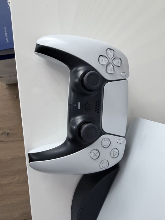 PlayStation 5 z napedem Stan idealny