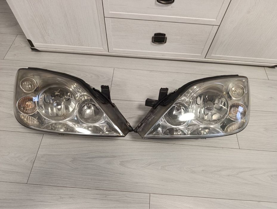 Фари ксенон  Nissan primera p12 оригінал