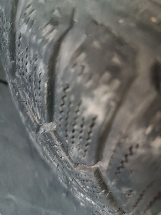 Резина зимова 185/65 R15 з дисками штампами