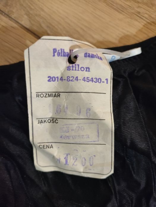 Czarna półhalka z metką 36 Zakłady Sira PRL