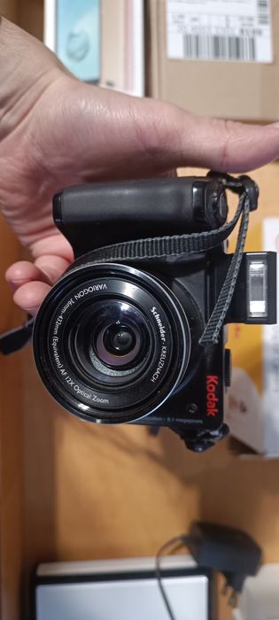 Цифровий фотоапарат Kodak EasyShare Z8612