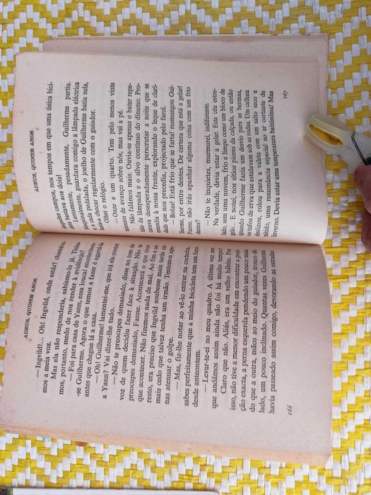 ADEUS, QUINZE ANOS
de Claude Campagne