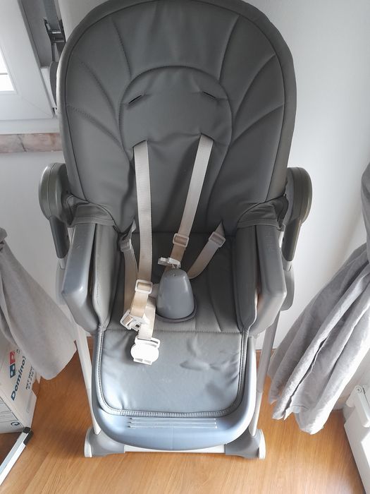 Cadeira de refeição criança