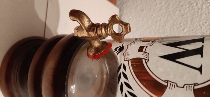 doseador de bebida / whisky