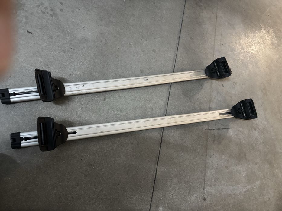 Barras de Tejadilho Thule + Kit Evo Flush Rail 710600 – Como Novas