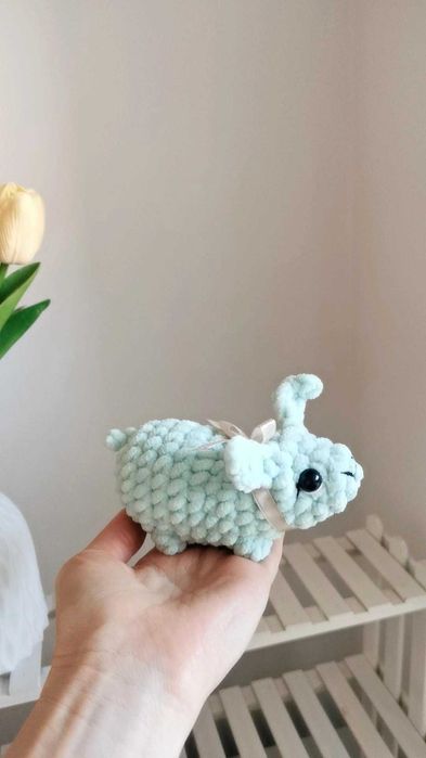 Króliczek na szydełku handmade, dekoracja