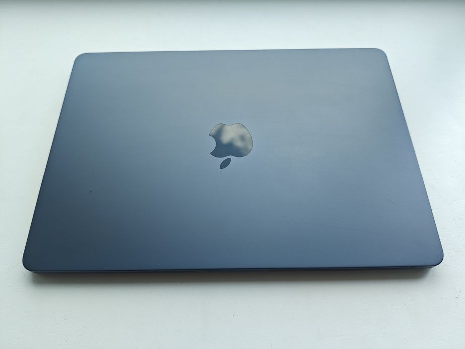 MacBook Air m4 16/256